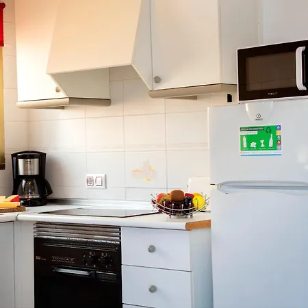 Apolo Vi-4 By Interhome